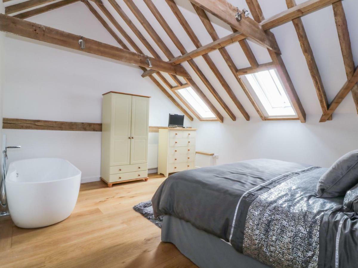 Grange Barn Villa Hessett Exteriör bild