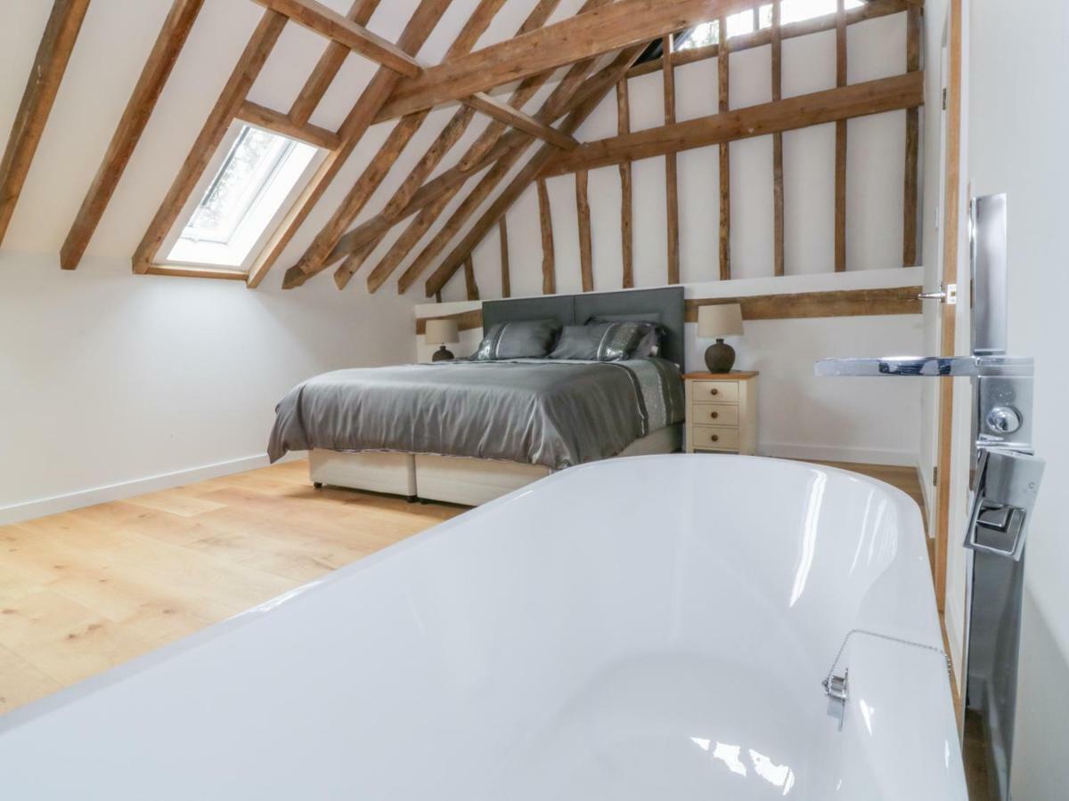 Grange Barn Villa Hessett Exteriör bild